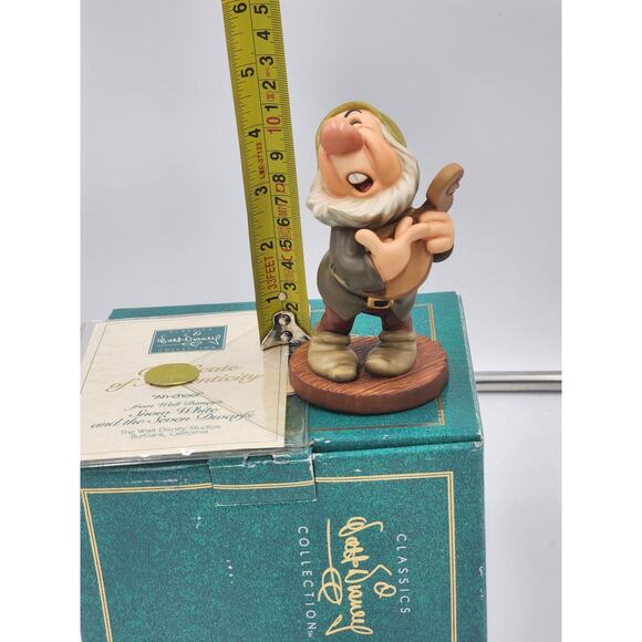 WDCC Sneezy Snow White Seven Dwarfs “Ah-Choo!” Disney Retired Vintage COA Box - Picture 16 of 16